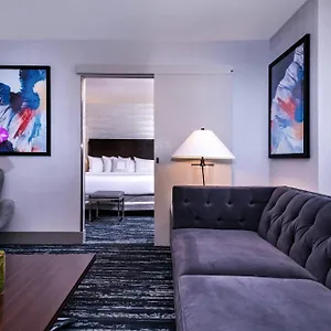 Fairfield By Marriott Manhattan Times Square 4*, Нью-Йорк США